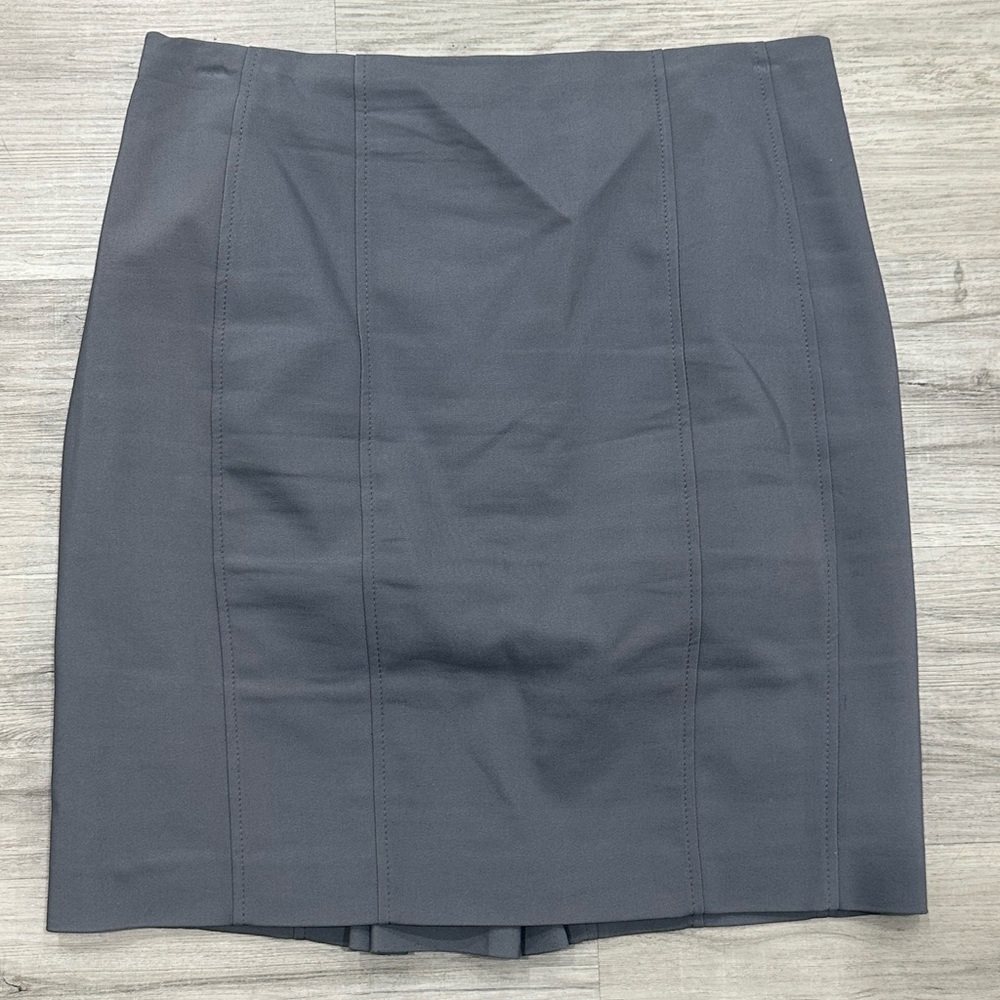 Like new size 12 EXPRESS dress/business skirt